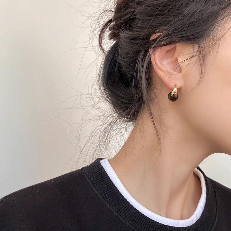 Retro Murad Caramel Tiger's Eye Stone Ear Hooks Female Lightweight Wind Earrings Niche Design Earrings Affordable Dainty Earrings Daily Wear