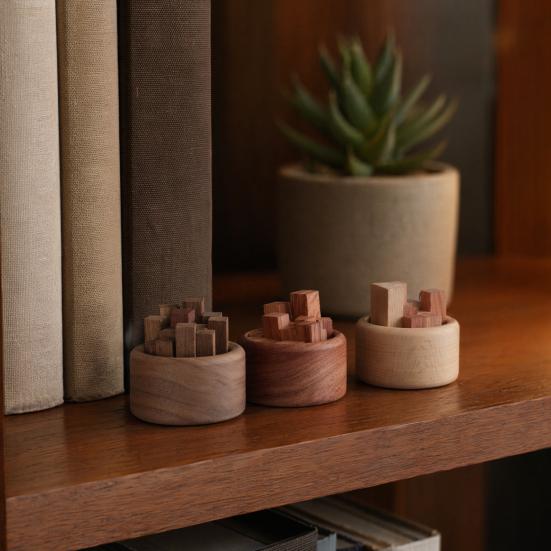 Yangyizhi Holz-Ätherisch-Öl-Diffusor, Buchenholz Aromatherapie Kleiner Runder Diffusor für Zuhause Büros Autos Yogaräume