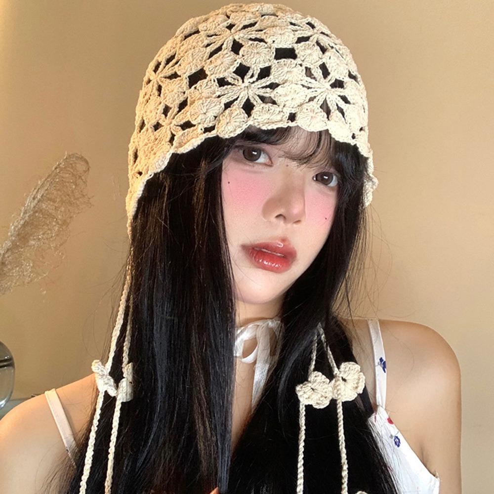 

Hand-knitted Hollow Flowers Hat Elegant Skullies Cap Cute Beret Cap for Women Photography білий