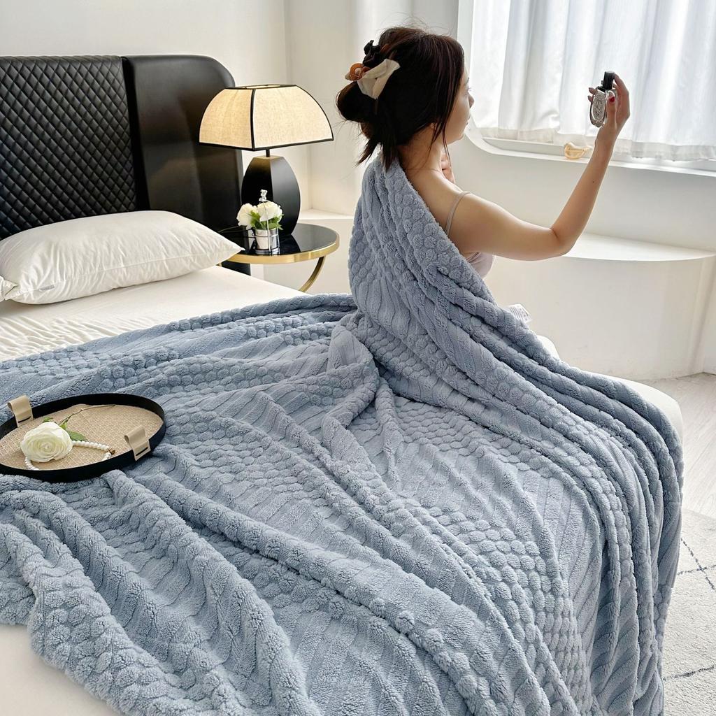 Affordable Luxury Solid-Color Double-Sided Fleece Blanket, Thickened Air-Conditioning Blanket, Nap Blanket, Sofa Throw