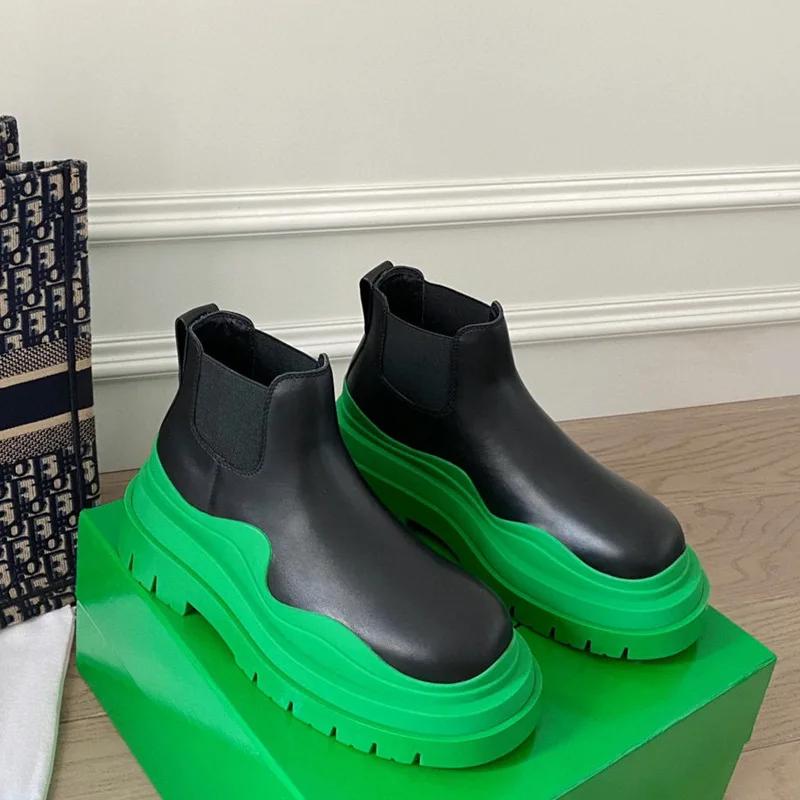 Fashion 2025 New Chelsea Boots Women/man Couple Models Platform Mid Boots Round Toe Slip On Rain Boots Leather Fashion Large Size Shoes