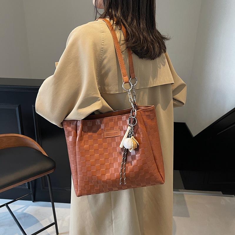 One-shoulder big bag for women 2025 new large-capacity tote bag, college student class commuting bag