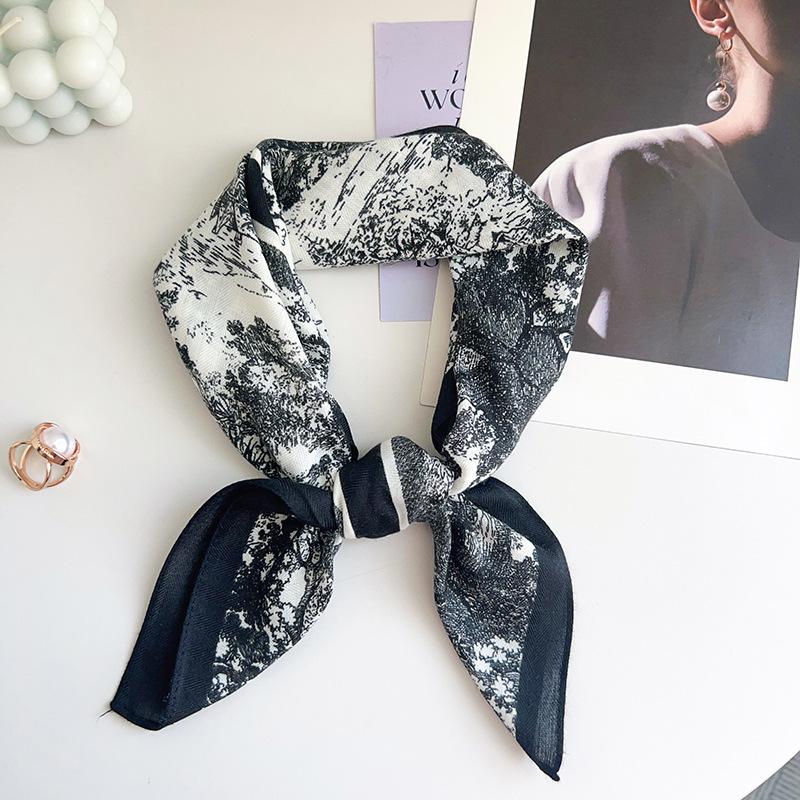 New Korean version of retro literary and artistic small square scarf silk scarf neck small scarf thin breathable skin-friendly scarf shawl