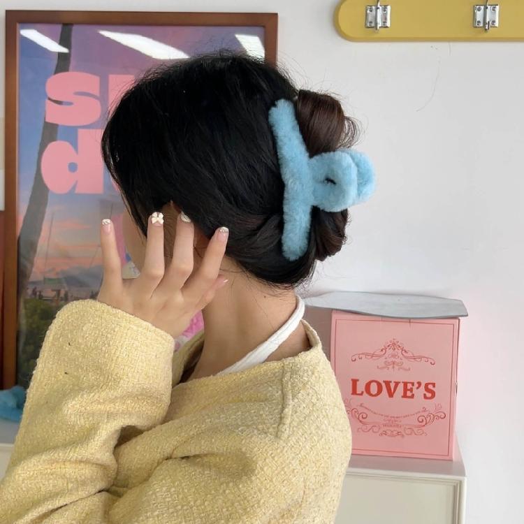 Plush Hair Catchs Hair Barrettes for Thick Hair Furs Hair Claw Clips Jewelry