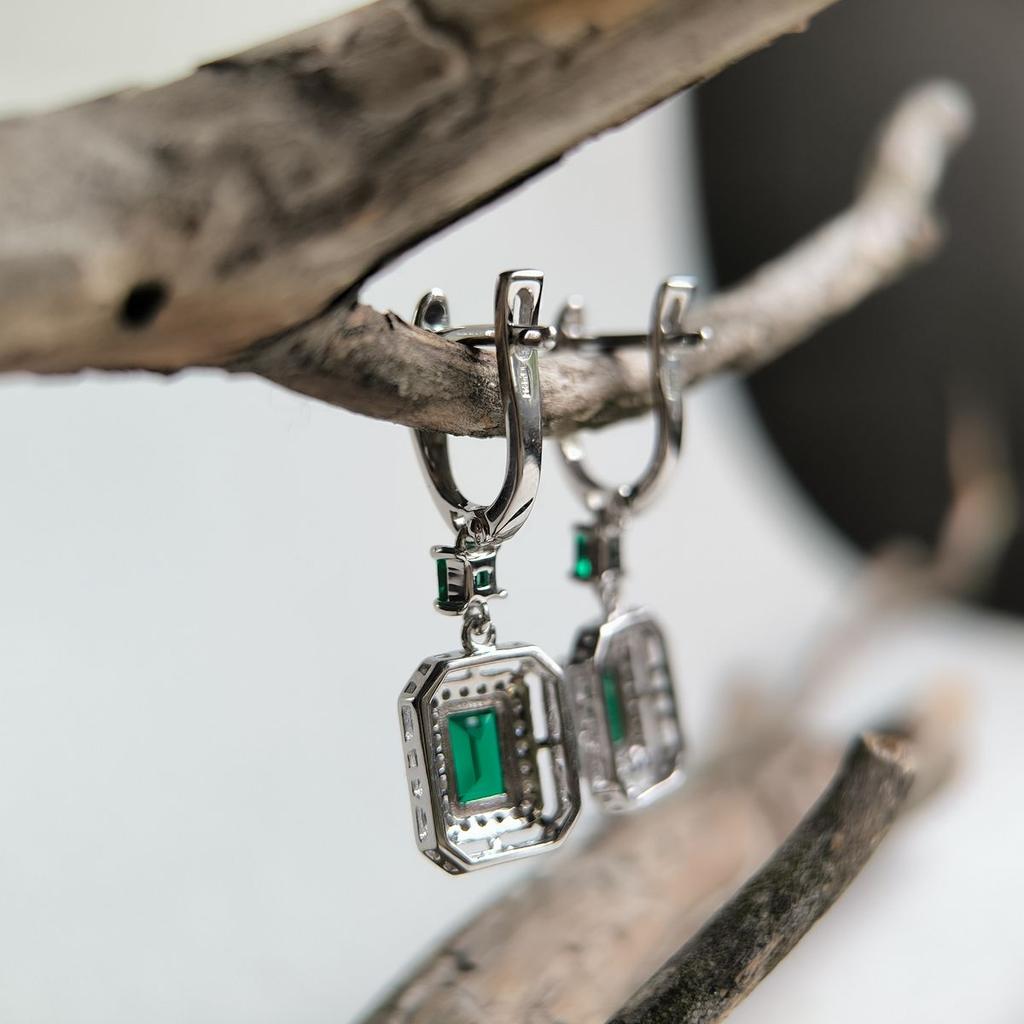 Silver Earrings with Nano Emerald 2.367ct (2197423)