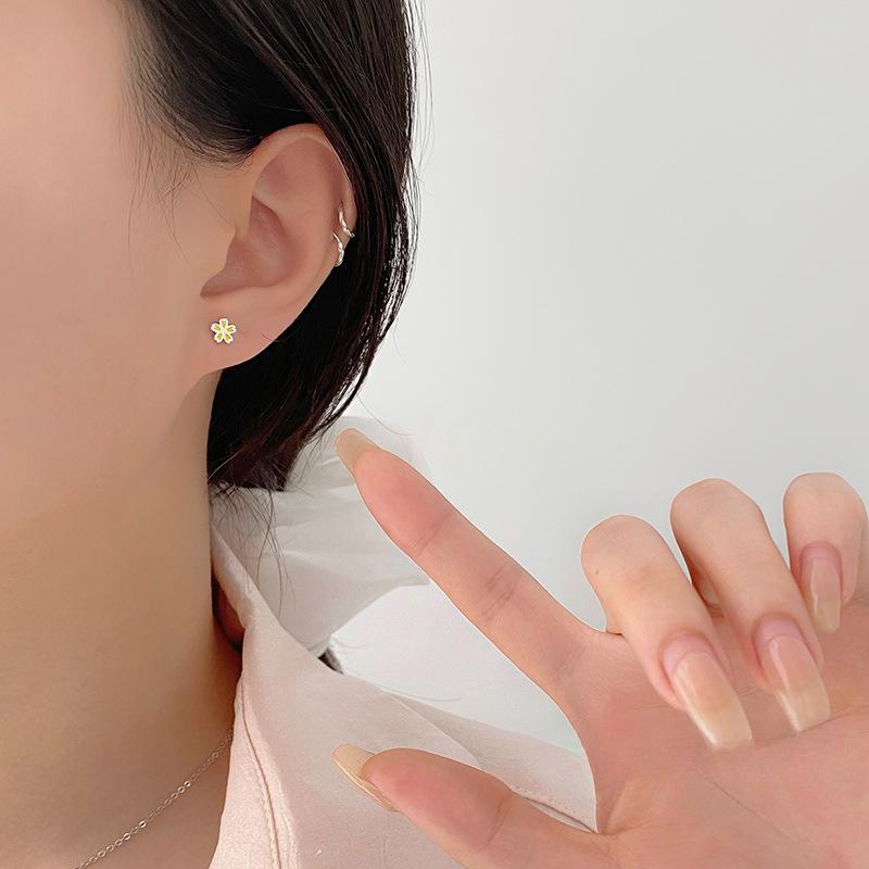 Süße Blume Schraubohrringe für Damen Waldstil Pastoralstil Niedliche Ohrringe