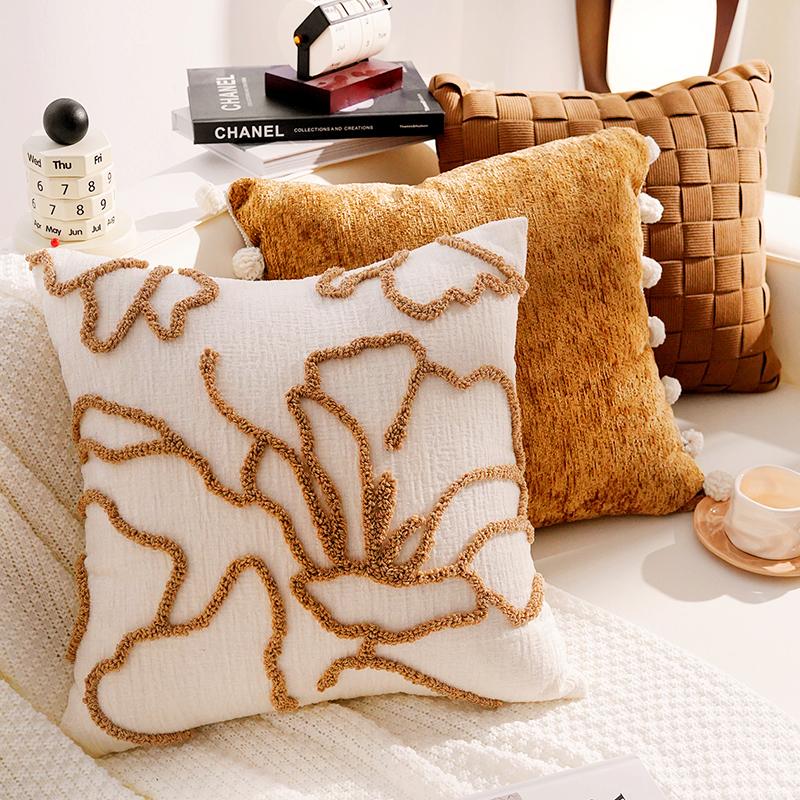 Simple Living Room Throw Pillow Luxurious and Sophisticated Brown Throw Pillow Retro Sofa Throw Blanket Bedding Cushion Plush