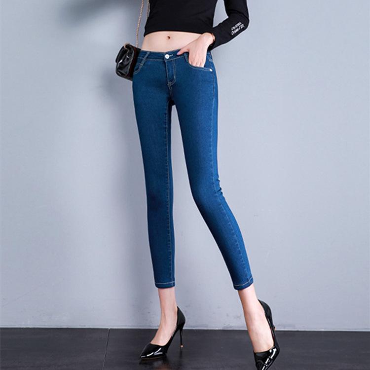 Damen Slim Fit Low-Waist Jeans mit Fleecefutter: Elastische, eng anliegende Cropped-Bleistifthosen