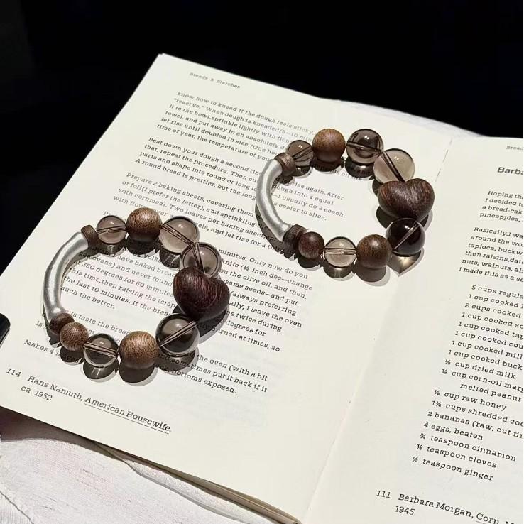 

Винтажный крутой браслет из агарового дерева - Изысканный, универсальный браслет-полукольцо с ощущением высокого класса Agarwood Tea Crystal Bracelet (with Box) серый