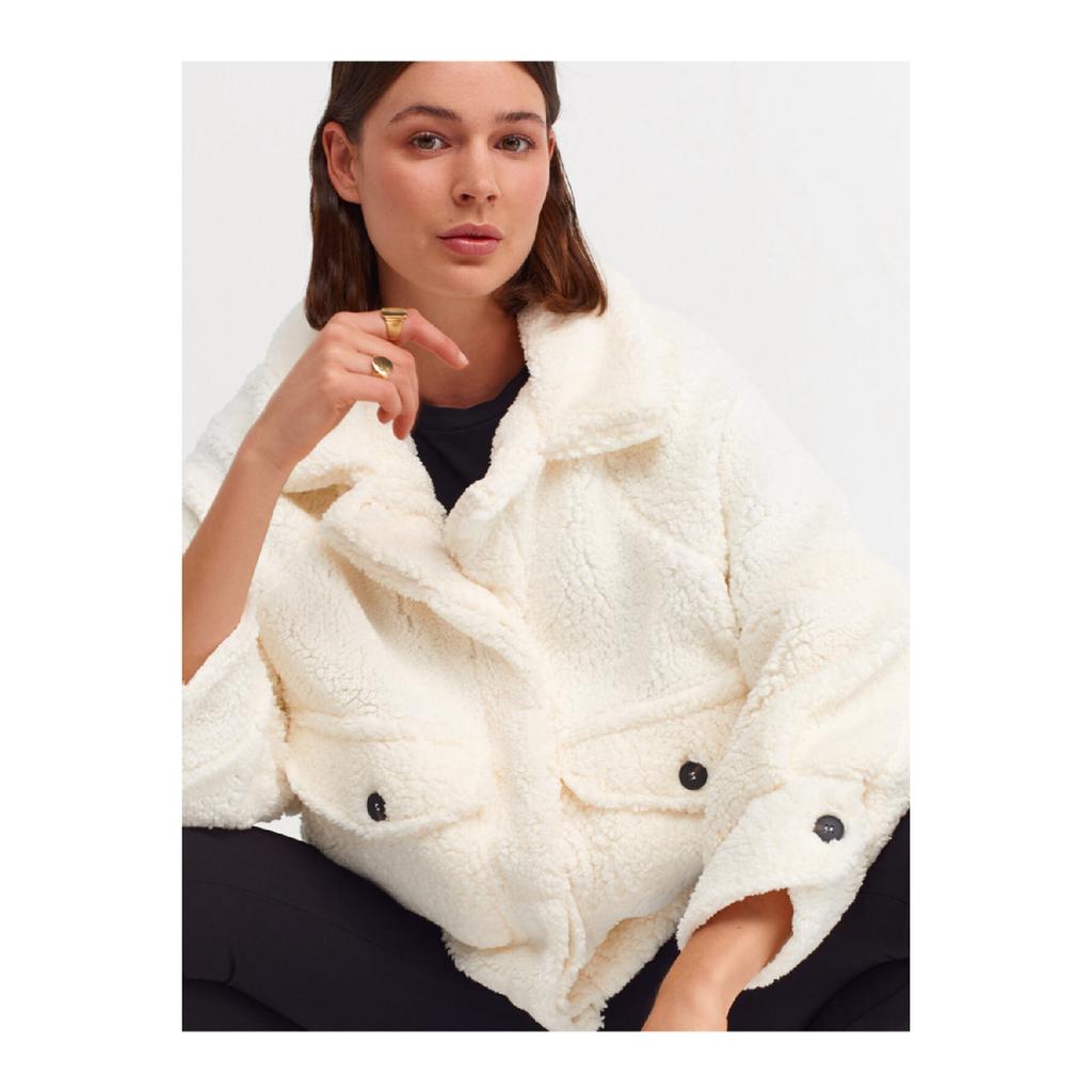 6821 Palton de pluș-bej închis