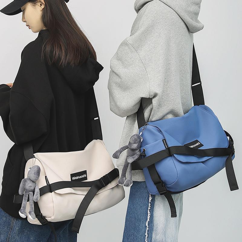 Summer Women's Bags  Large Capacity  Women's Commuting Men's Trendy Postman Plaid  One Shoulder Crossbody Bag