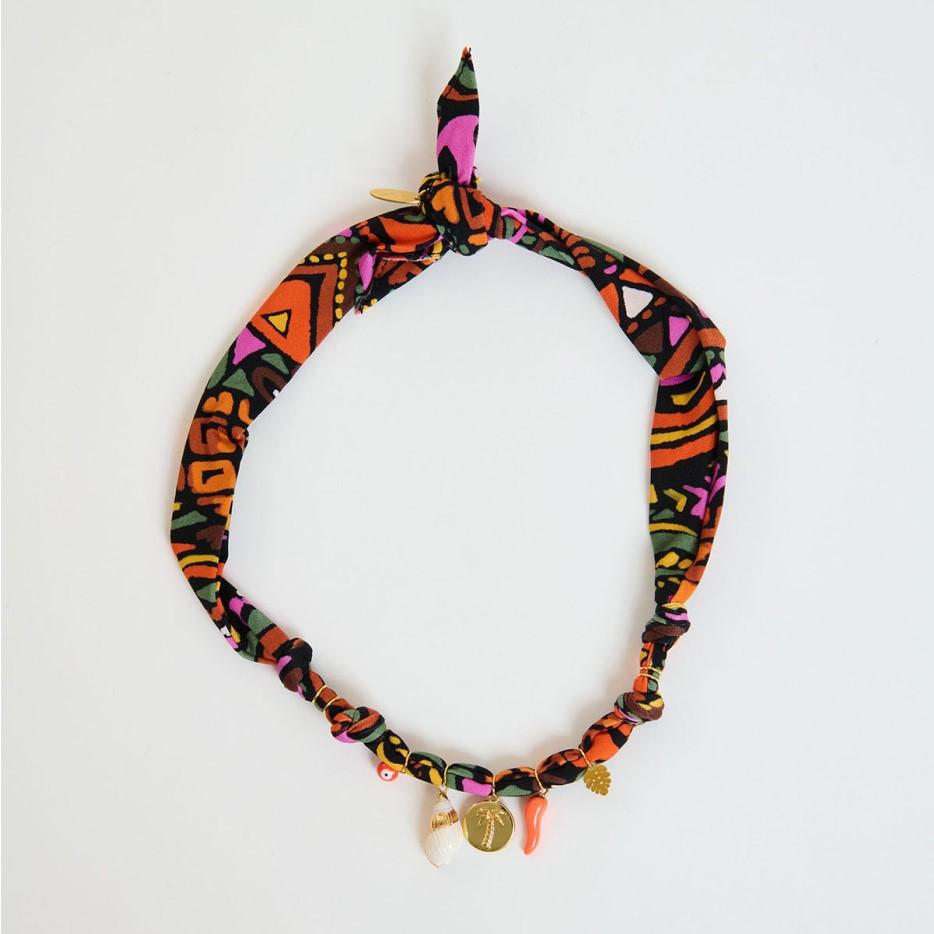 

Beach Series Necklace, Marine Life Color Flower Shell Pendant, Ribbon Cloth Strip Necklace, Gold-Plated Color Retention
