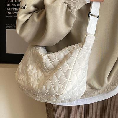 Trendige gesteppte Crossbody-Umhängetasche im Knödel-Design für Damen