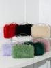 Borsa invernale in peluche da donna portatile con nappe e chiusura a lucchetto per uscite serali