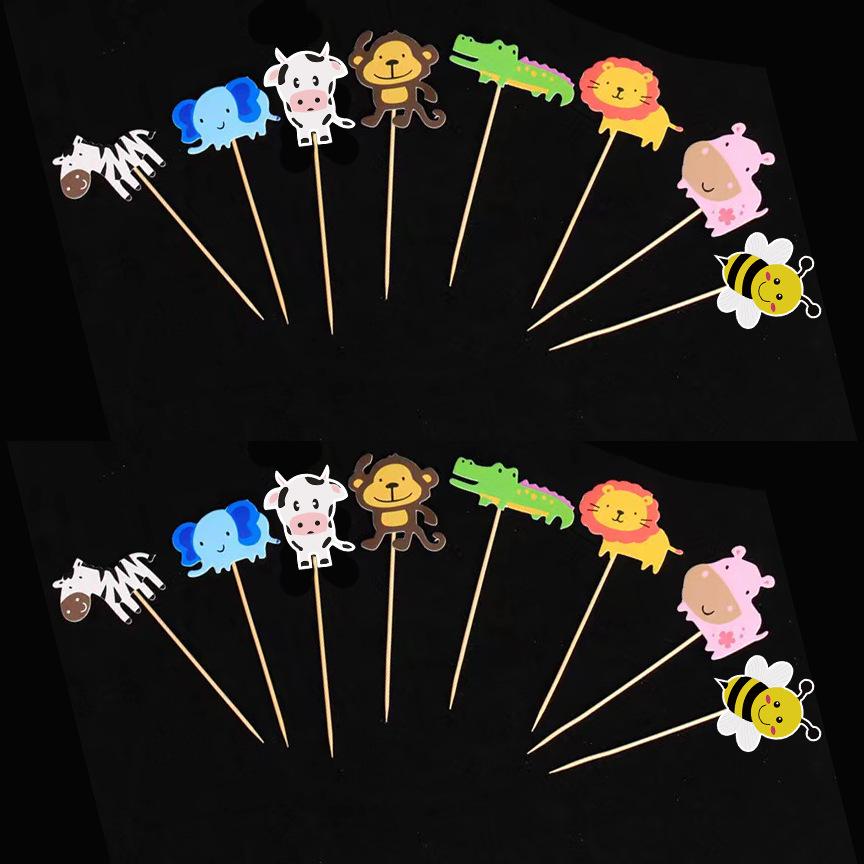 Bear-Themed Cake Topper for Carnival Party Desserts