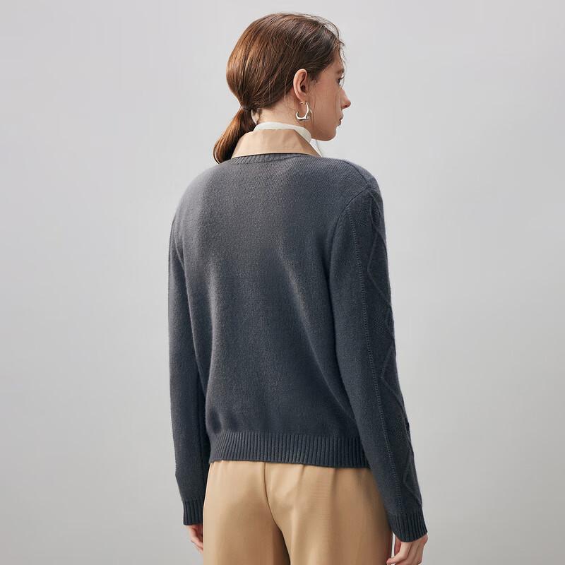 Commombocca Women's Embroidered Thickened Cashmere Cardigan