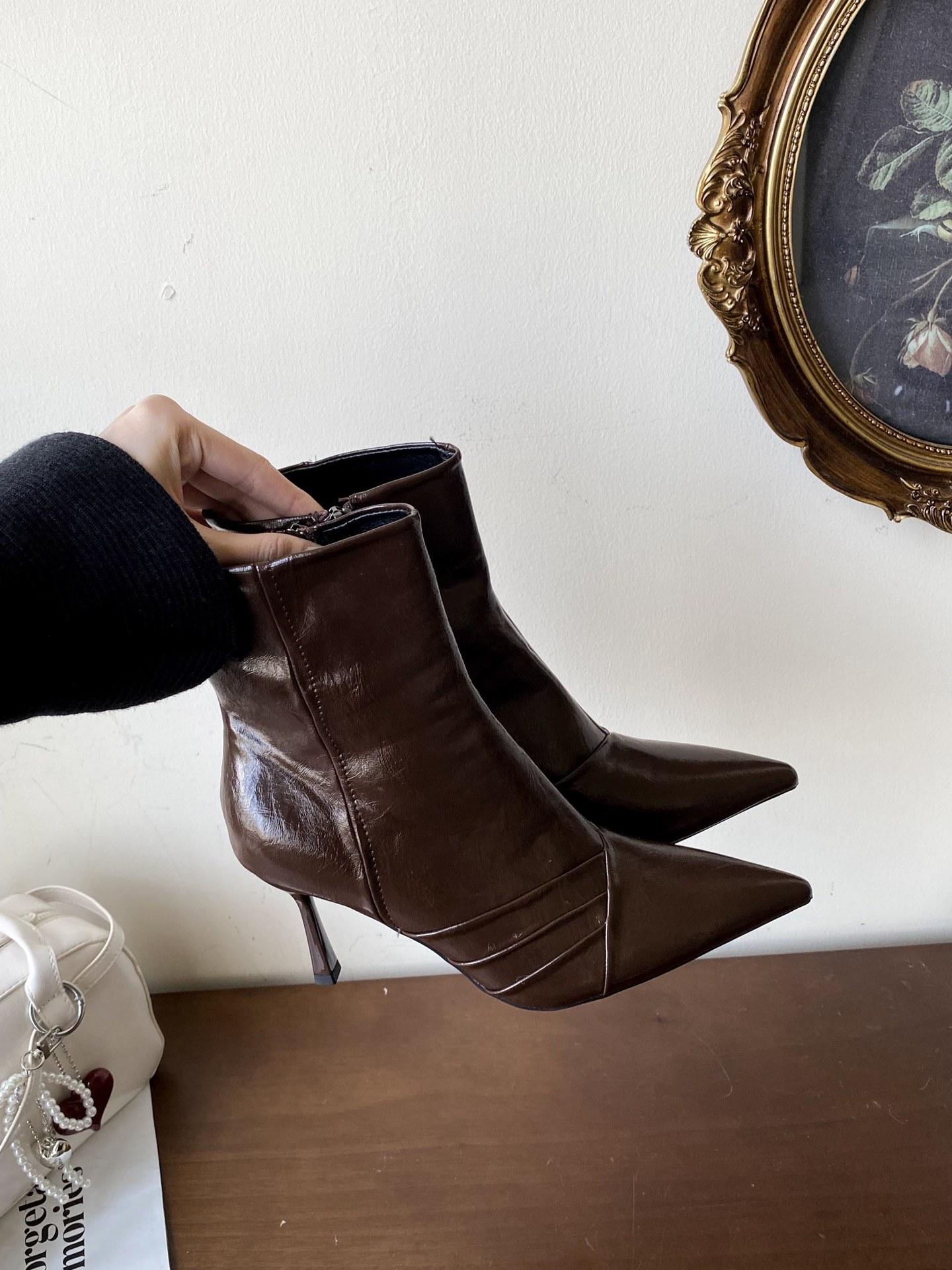 

2025 European and American style pointed and thin versatile thin heel high heel short boots 39 темно-коричневого кольору