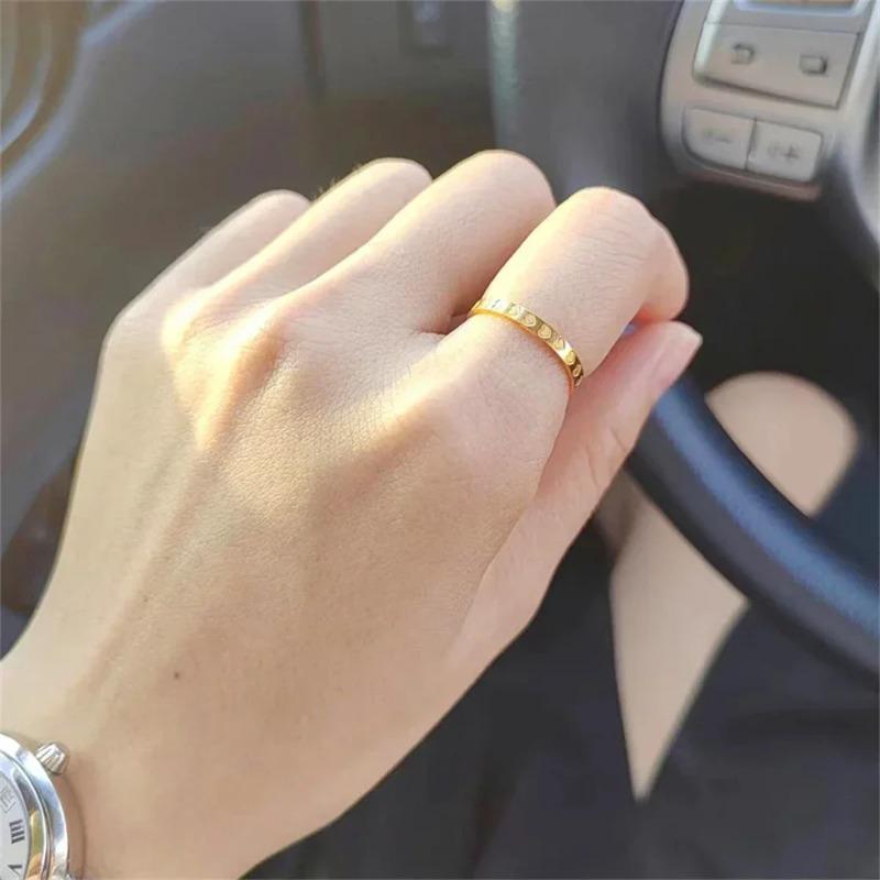 Golden Stainless Steel 2mm Love Heart Pattern Rings Women Size 5/6/7/8/9/10# Thin Finger Ring Wedding Band Engagement Jewelry