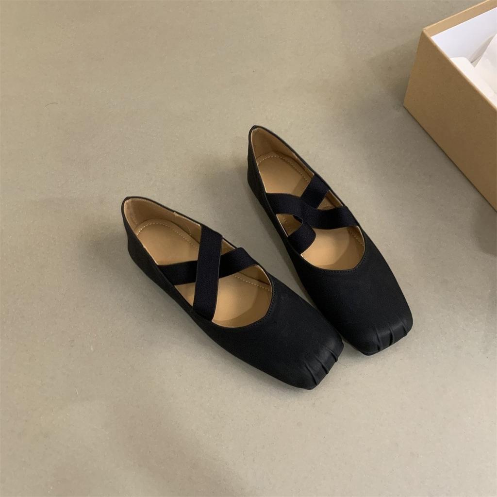 Square head shallow mouth single shoes female spring and autumn 2025 new French retro gentle fairy ballet flat Mary Jane shoes