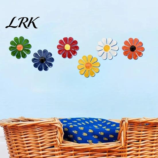 Iron Sunflower Decor 6Pcs Metal Flowers Wall Decor, Flower Ornament Art, Lightweight Garden Art Hanging Decoration for Outside Indoor Patio,