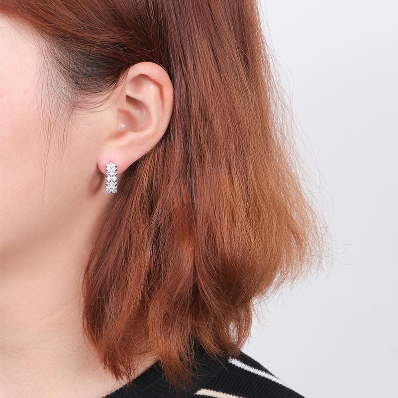 C-shaped Earring Needle Korean Cool High-end Elegant Fashion Avant-garde Super Flash Zircon Earrings Stylus