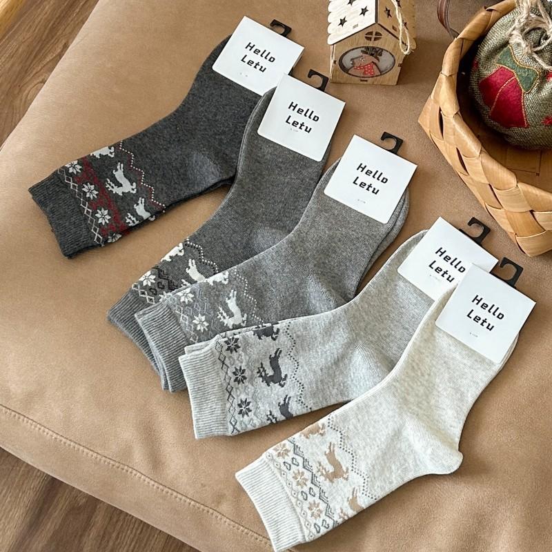 Grey Socks, Women's Retro Deer Cotton Socks, Mid-calf Socks for Autumn and Winter, Ethnic Style, Pile Long Calf Socks