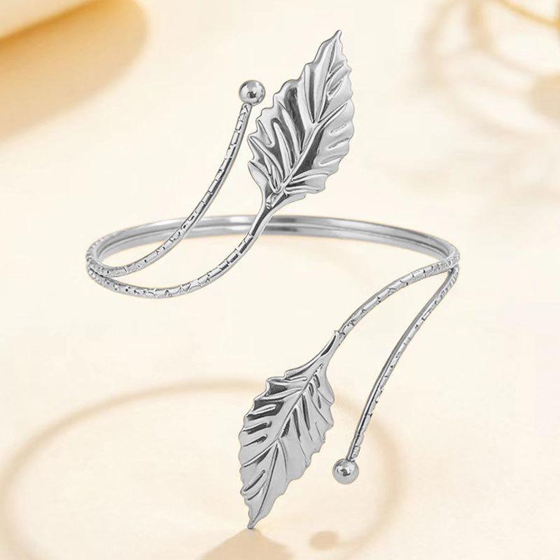 European-American Summer Leaf Adjustable Armband Bracelet Women