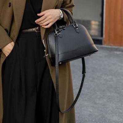 Classic Leather Shell Commuter All-in-one Stylish Tote Bag for Women Leather Single Shoulder Crossbody Bag