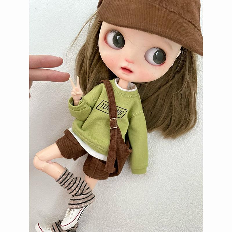 New Arrival Blythe Clothes Fashion Sweater Corduroy Shorts Crossbody Bag Caps Casual Set for Blyth OB24 Pullip 1/6 Doll Outfit