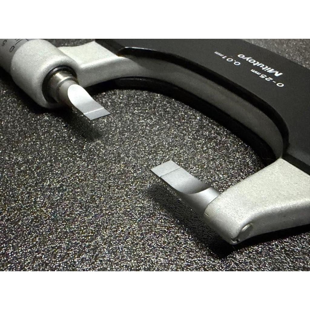 Used Mitutoyo 122-111 Blade Micrometer 0-25mm