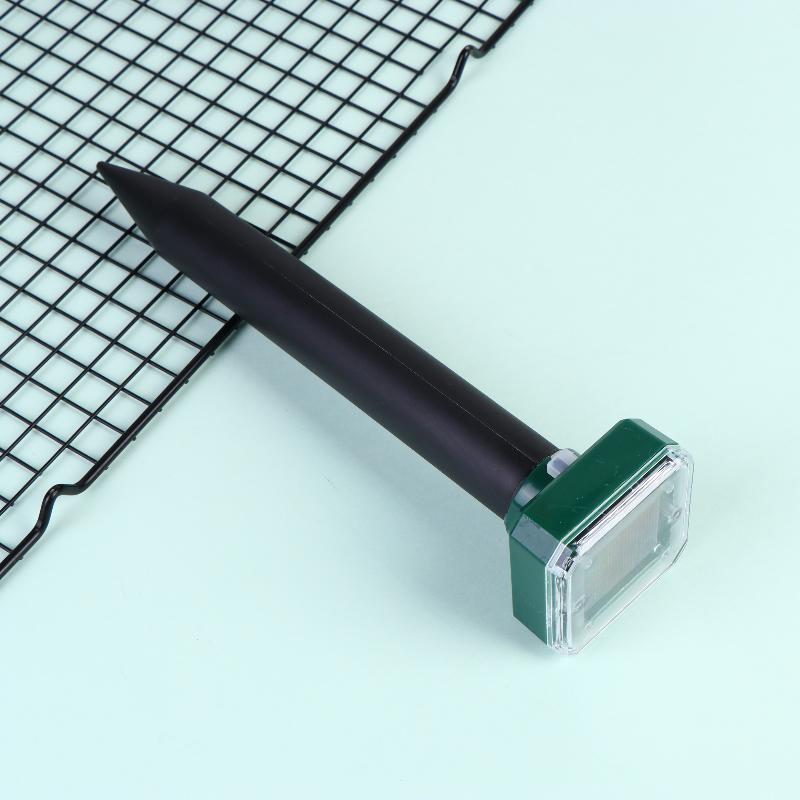

Solar Ultrasonic Mole Repellent Electronic Snake Insect Repeller High Power Vibration Built Battery Sun Charging Mouse Zapper A4