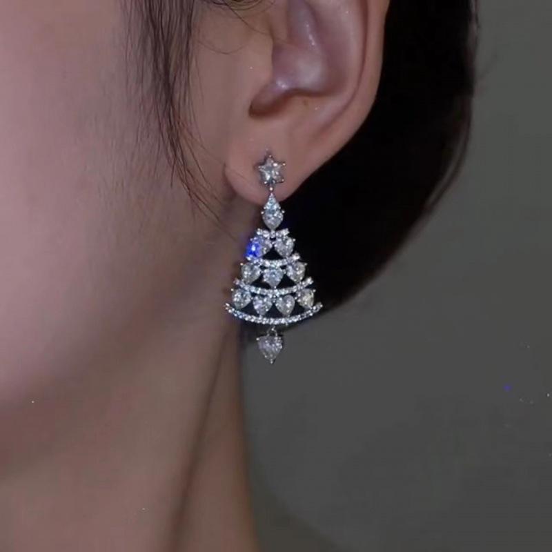 New Christmas tree stud earrings women's temperament versatile earrings show face thin earrings