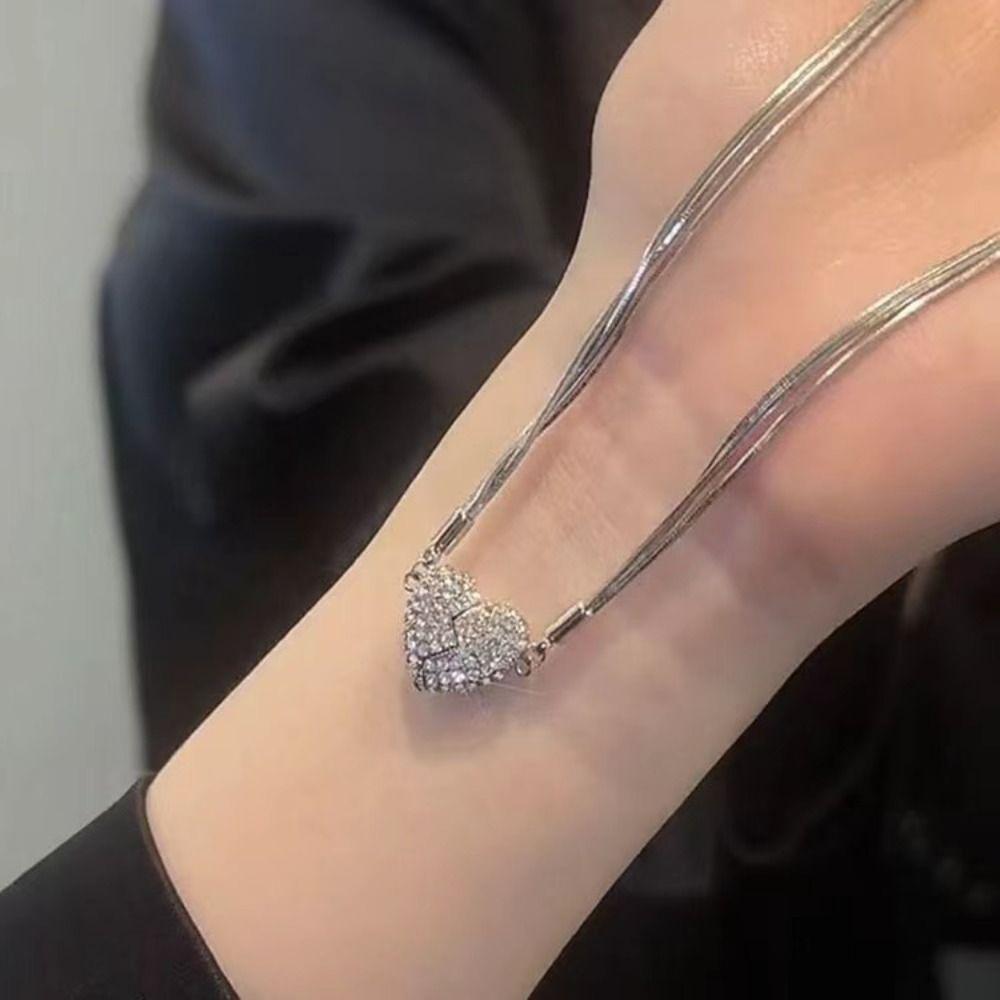 

Ожерелье с подвеской в ​​виде сердца в форме сердца Многослойное ожерелье в форме сердца Новое магнитное ожерелье для пары 60cm серебряный