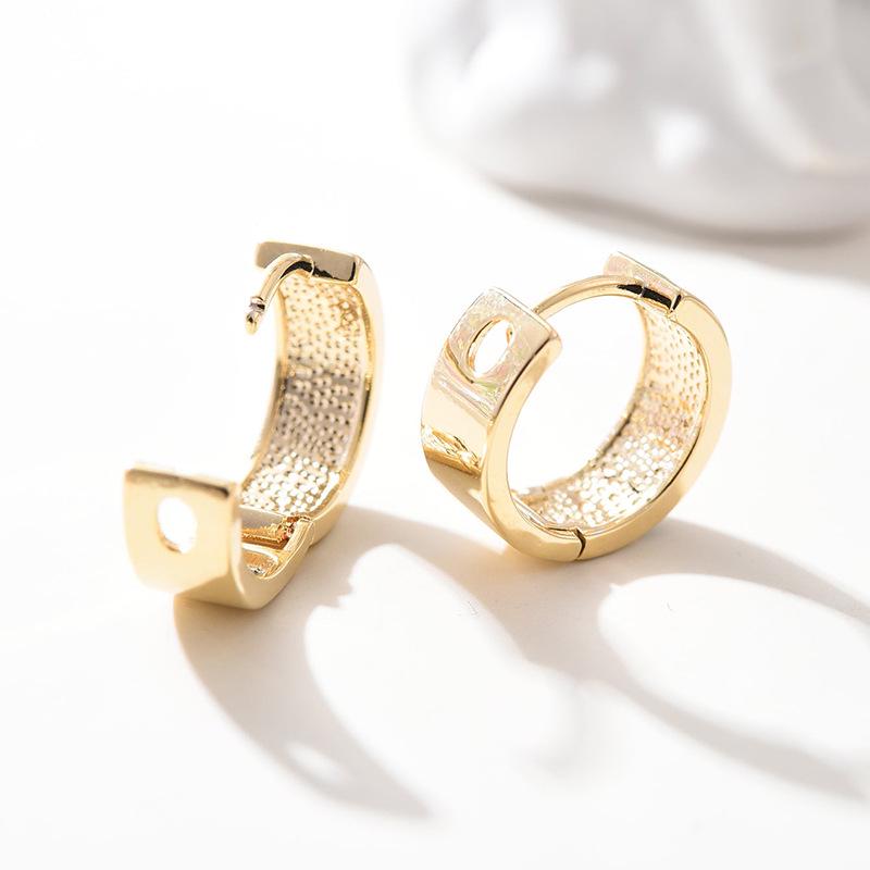 2023 Trendy Retro Black & White Chessboard Earrings