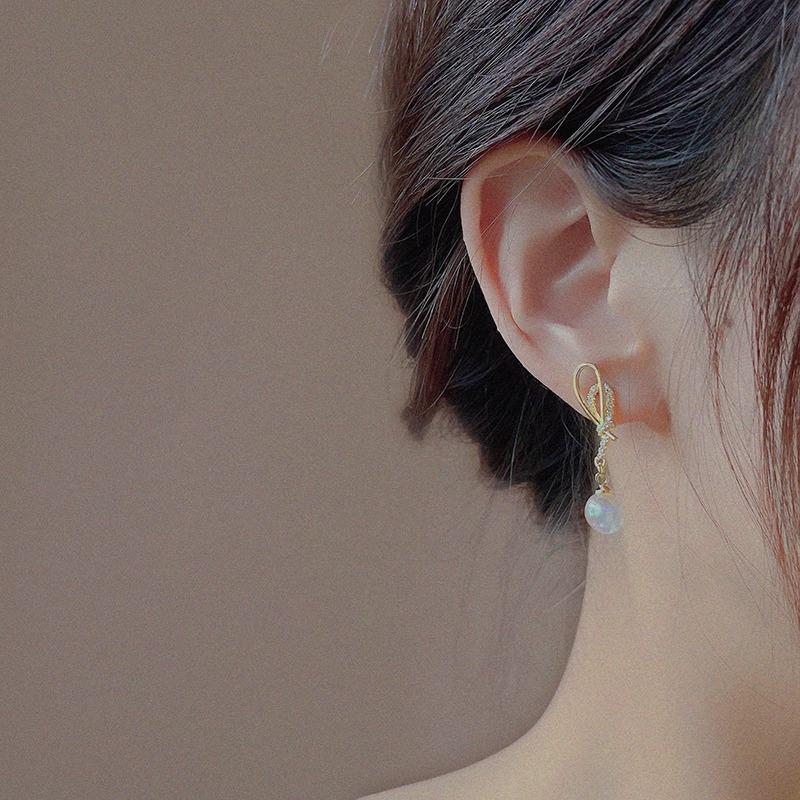 High-End Retro Pearl Ear Clips for Non-Pierced Ears: Elegant Women's Earrings