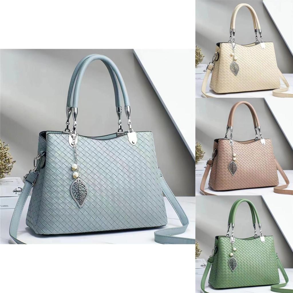 Stylish Large Capacity Women's Bucket Bag For Everyday Use In Versatile Colors