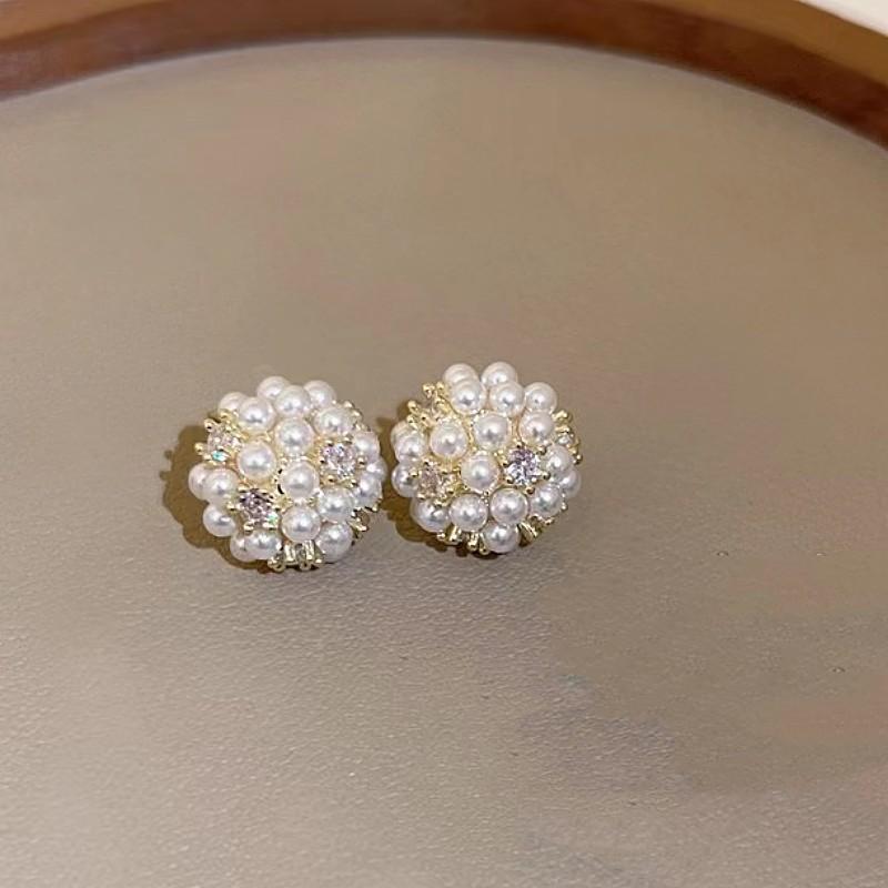 Silver Needle French Retro Flower Fairy Pearl Ball Earrings Female Super Fairy Temperament Versatile Personality Fashion Stud Earrings Jewelry