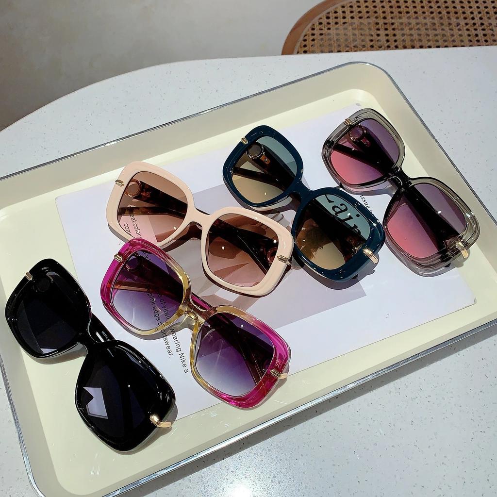 Vintage Square Sun Glasses  Women Trendy Stylish Oversized Outdoor Shades Ins Luxury Brand Design Gradient Sunglasses