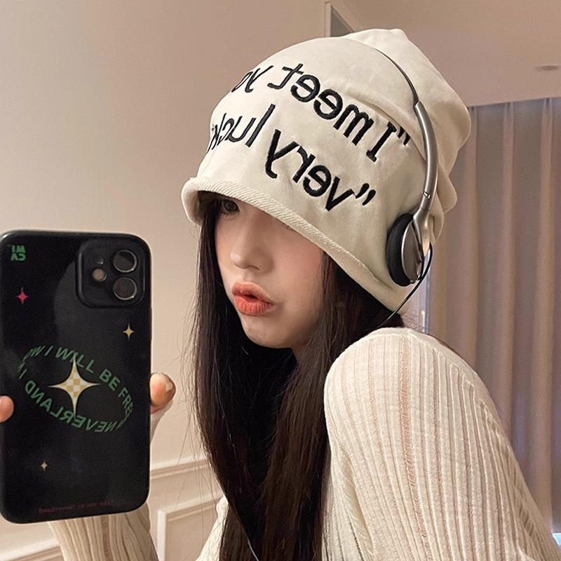 

Шапка-бини с надписью женская для большой окружности головы теплая шапка осень-зима новая универсальная для маленького лица вязаный головной убор шапка для послеродового периода Average size (56-58cm) белый