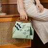 Johnature Čínský styl nádherně vyšívaná taška Cheongsam s třásněmi Starožitná dámská kabelka Retro kabelky přes rameno