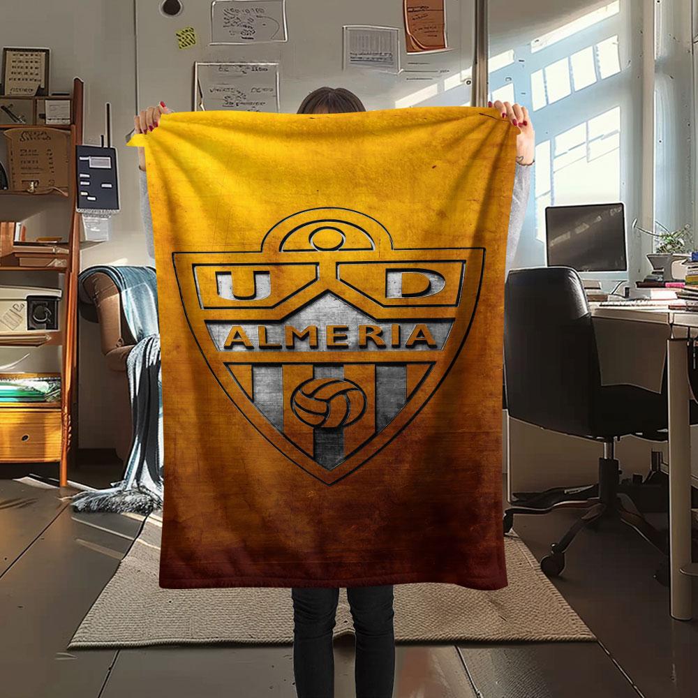 Almería FlAannel Blanket, High quality Comfortable for All Seasons, Home Decor, Warmth and Comfort