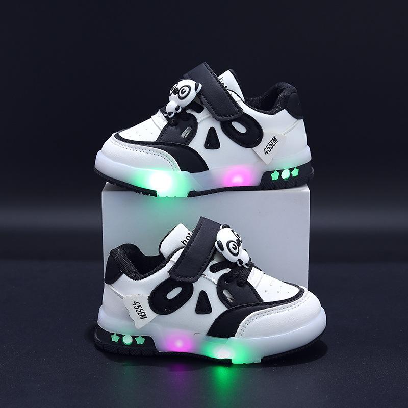 

Kid Sneakers Autumn New Light Up Kid Shoe Trend Boy Sneakers Cute Girl Shoe Fashion Tennis Female Designer Shoe 30insole18.3CM чорний