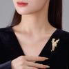 Elegante Unisex-Broche mit Strasssteinen und galoppierendem Pferd (Tierkreiszeichen) - Vielseitiger Anstecker für Anzüge & Tier-Accessoire