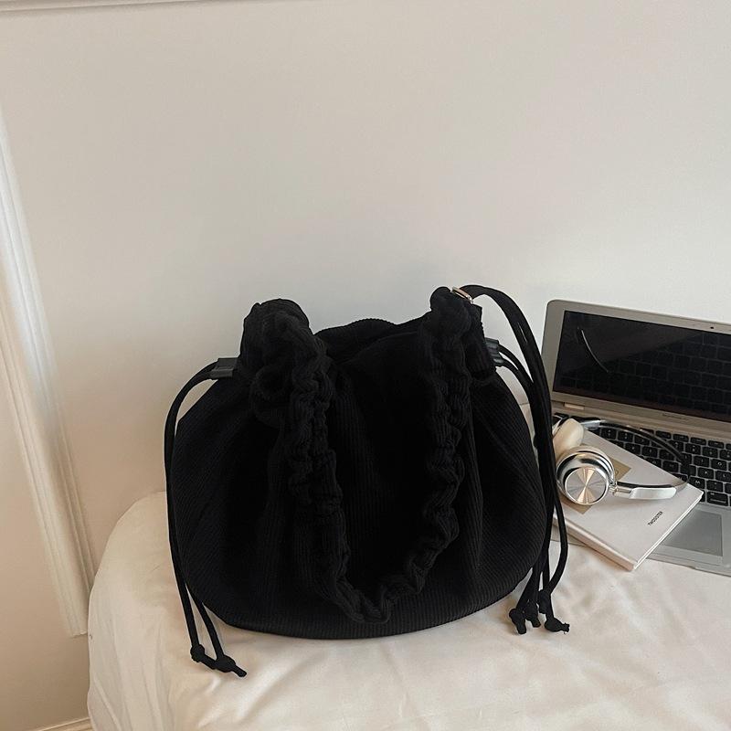 2025 Осень Новая Сумка-облако Ручная Сумка-кроссбоди Сумка подмышку Одноплечевая Нишевая Большая вместимость Трендовая Модная Женская Сумка