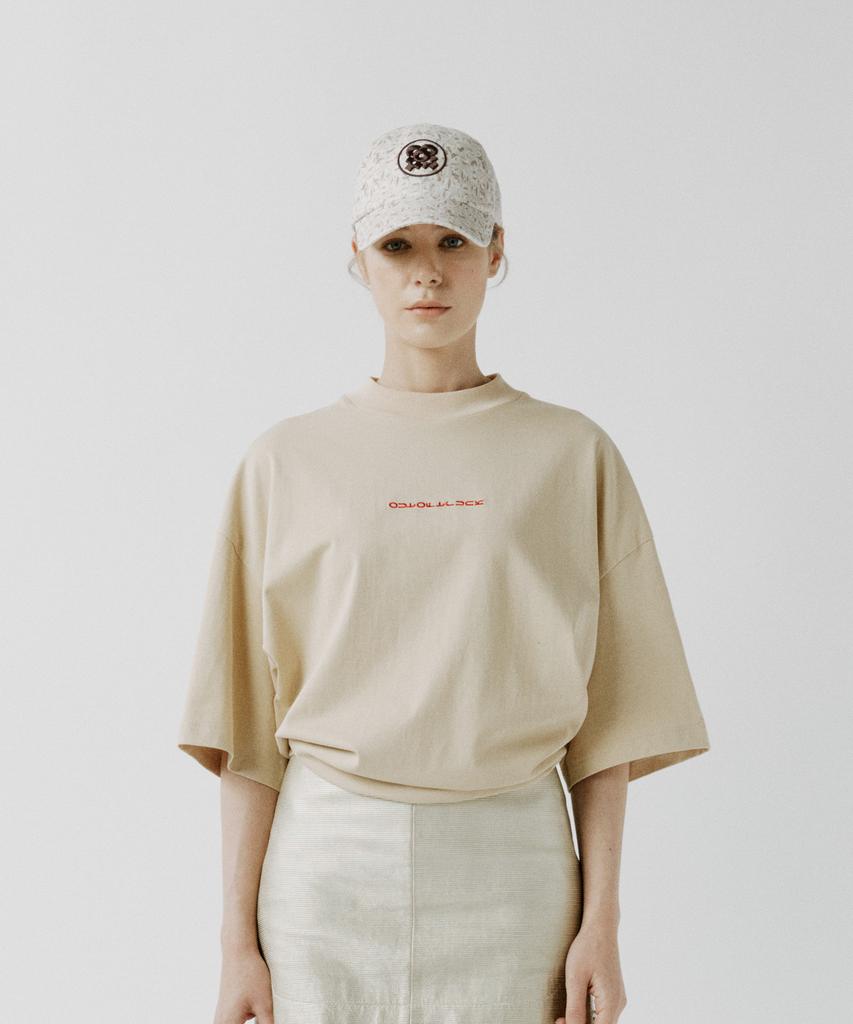 OUT OF TRUNK Oot Basic Tee (Beige)