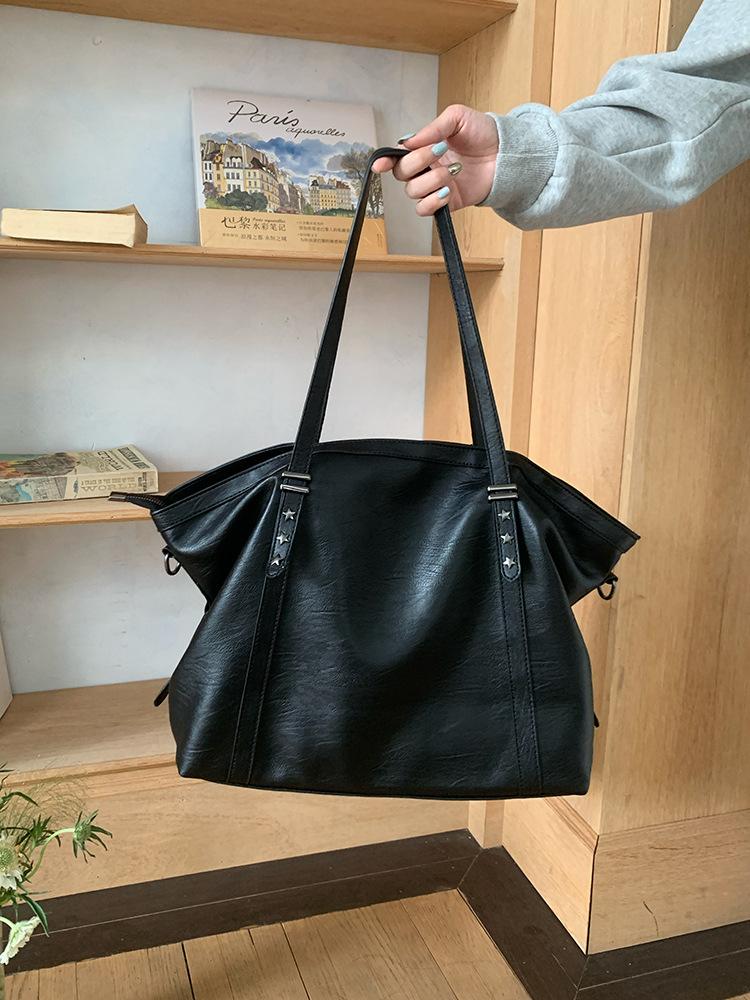 

Rivet Women handbag Soft PU leather big Totes Casual female Shoulder Crossbody bag Large capacity Composite Bag ladies hand bags чёрный