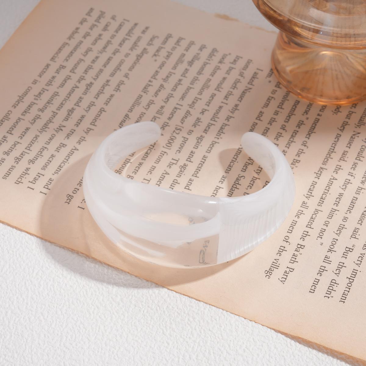 Acrylic smudge geometric round open bracelet personalized fashion bracelet