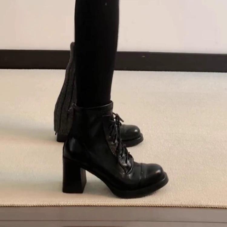 Cowhide Version~ Commuter Style Small High-heeled Martin Boots Women's Retro Temperament Round Head Lace-up Rear Zipper Small Short Boots