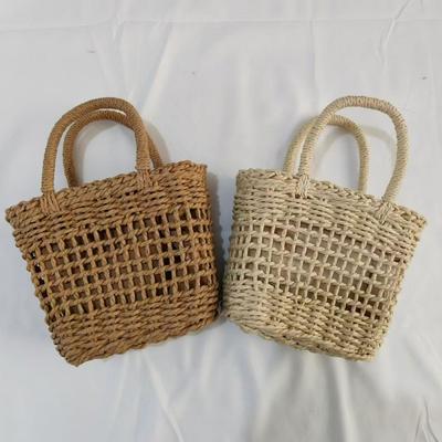Hollow Portable Messenger Bag Small Square Bag Handwoven Straw Bag Simple Casual Beach Vacation Bag