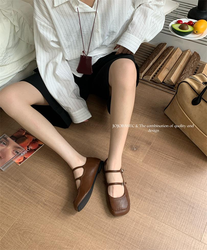 Flat single shoes women's grandma shoes 2025 new early spring shallow mouth Doudou shoes gentle wind with skirt Mary Jane shoes